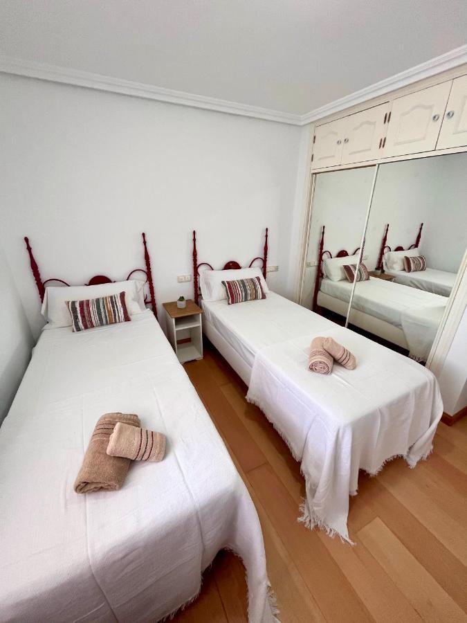 Gatu Premium Villa Turquesa Playa Y Parking Cadiz Bagian luar foto