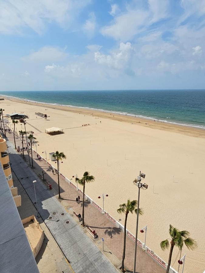 Gatu Premium Villa Turquesa Playa Y Parking Cadiz Bagian luar foto